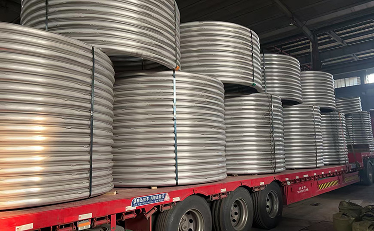 不銹鋼管件做成半圓管的目的是什么？